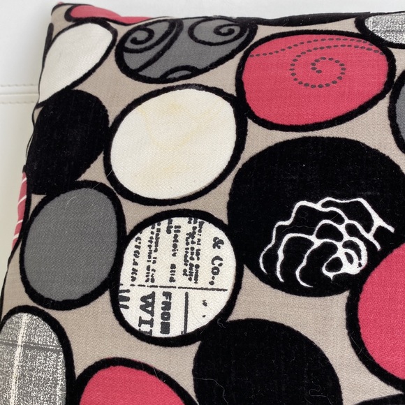 Accent Modern cushion - Picture 7 of 10